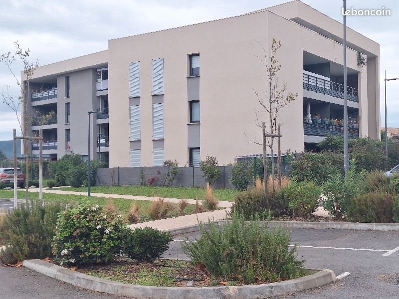 Appartement 2 pièces 47 m² · à Peyrolles-en-Provence · 47 m² · 596 €/mois