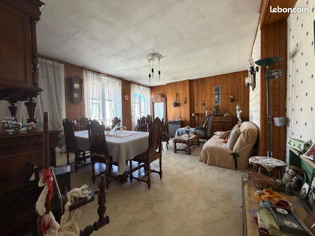 Appartement 4 pièces 91 m² · à La Ricamarie · 91 m² · 49 000 €