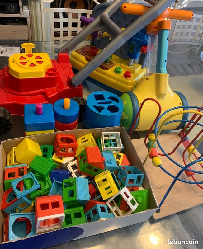 Lot jouets d’éveil bébé (image 1)