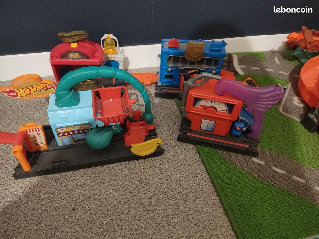 Lot Hotweels city (image 1)