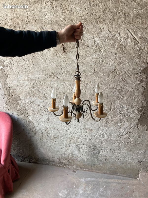 Lustre (image 1)