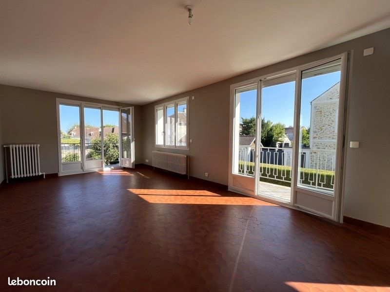 Maison 5 pièces 97 m² · aux Alluets-le-Roi · 97 m² · 1 670 €/mois