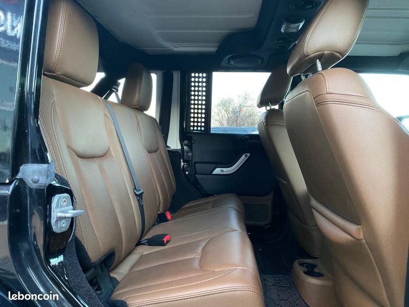 Jeep WRANGLER UNLIMITED 3.6 V6 284CH SAHARA BVA (image 11)