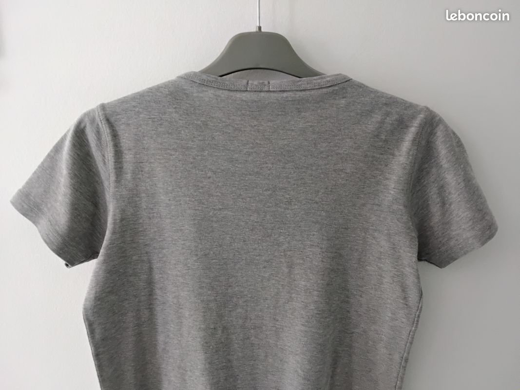 T-shirt Libre court Taille M très bon état (image 5)