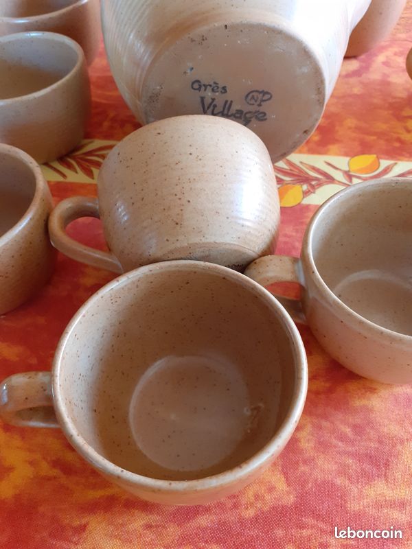 SERVICE A CAFE 18 pièces GRES VILLAGE tasses et cafetière (image 4)