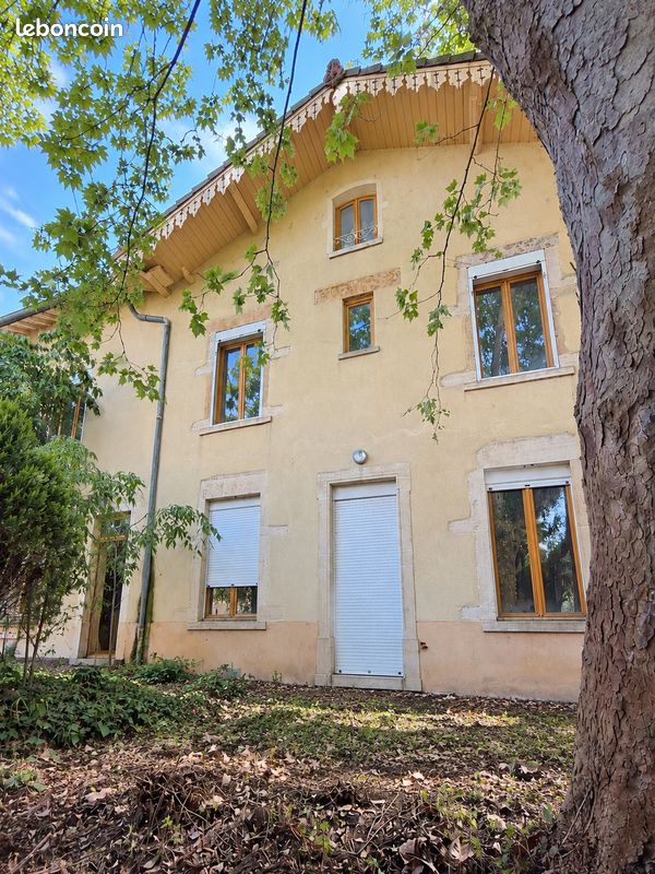 Maison 8 pièces 170 m² · à Lyon · 170 m² · 549 000 €