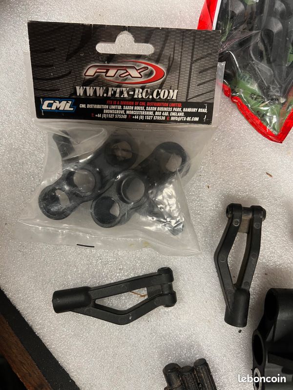 Lot De Pièces RC 1/8 – Thermique Et électrique – Pour Réparation/dépannage
