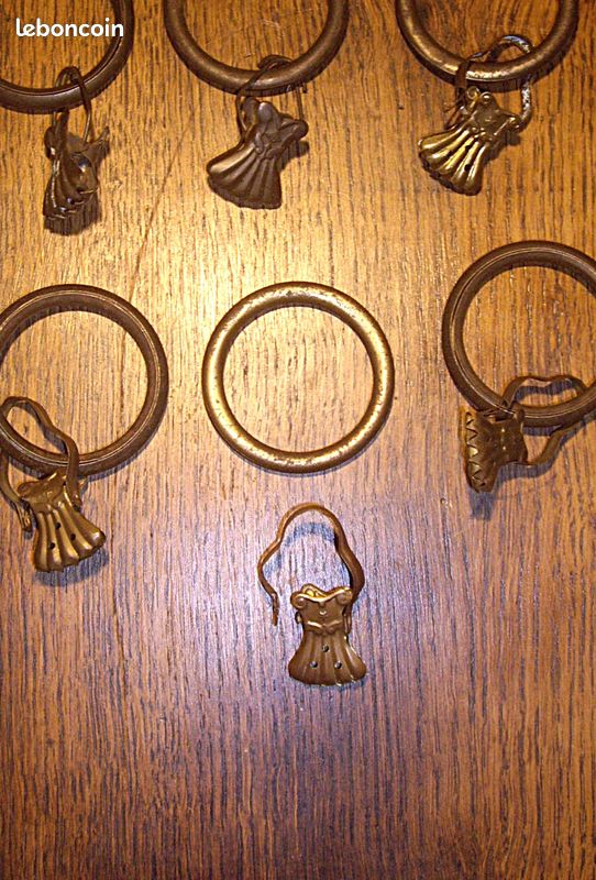 18 Anneaux à Rideau Anciens – Doré, Laiton, Occasion, Style Vintage