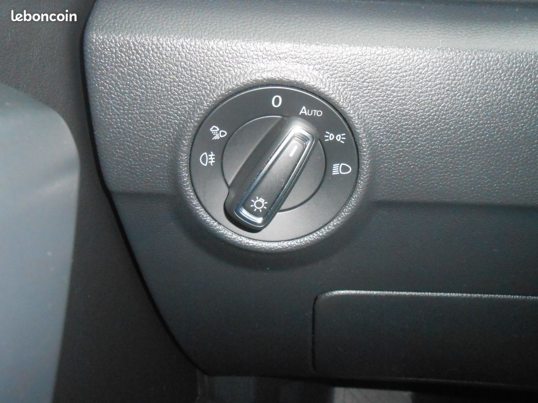 VOLKSWAGEN T-ROC 2.0 TDI 150 Start/Stop DSG7 Style (image 26)