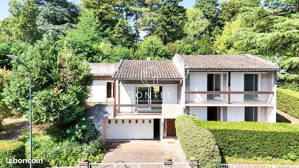 Maison 5 pièces 157 m² · à Saint-Didier-au-Mont-d'Or · 157 m² · 830 000 €