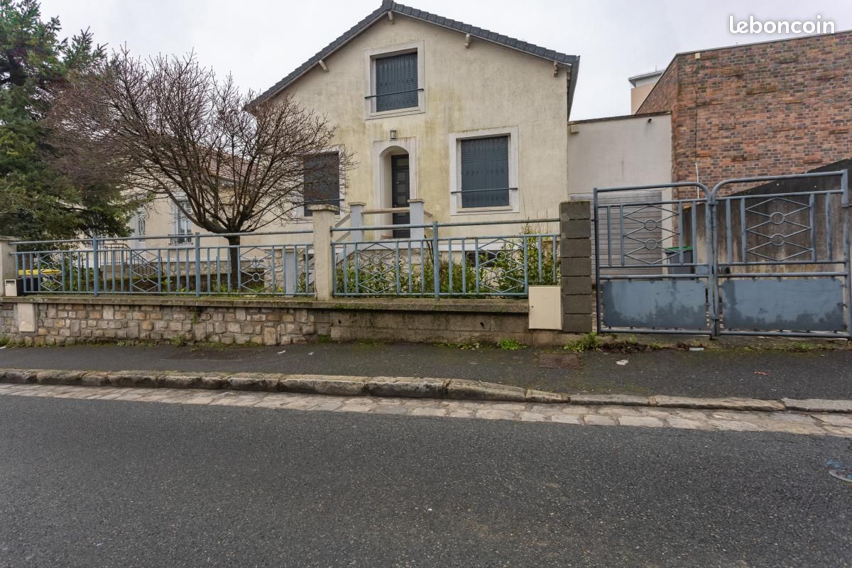 Maison 2 pièces 120 m² · à Avon · 120 m² · 241 500 €