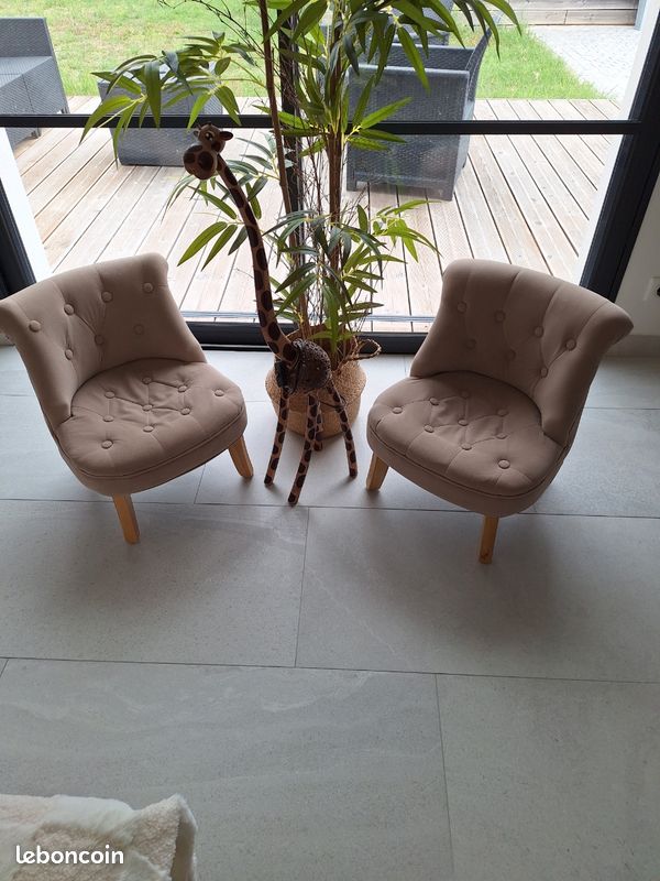 Petits Fauteuils marron pour enfants (image 2)