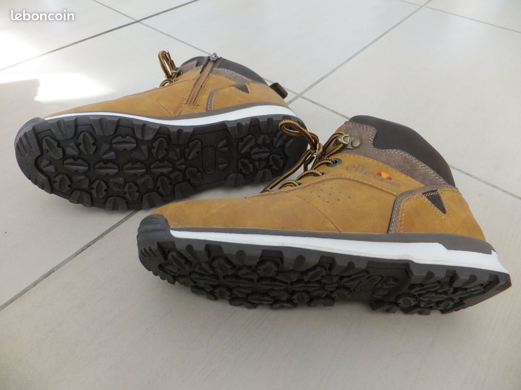 Chaussures ellesse garçon taille 37 neuves Chaussures