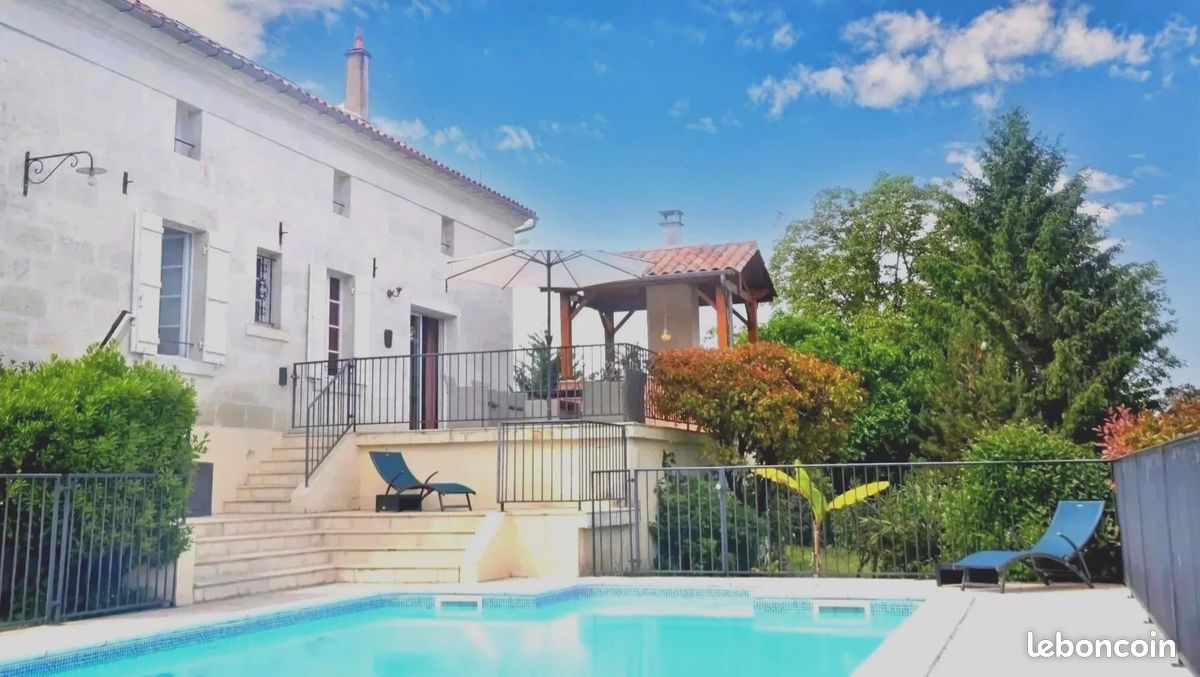 Maison 10 pièces 190 m² · à Aubeterre-sur-Dronne · 190 m² · 397 765 €