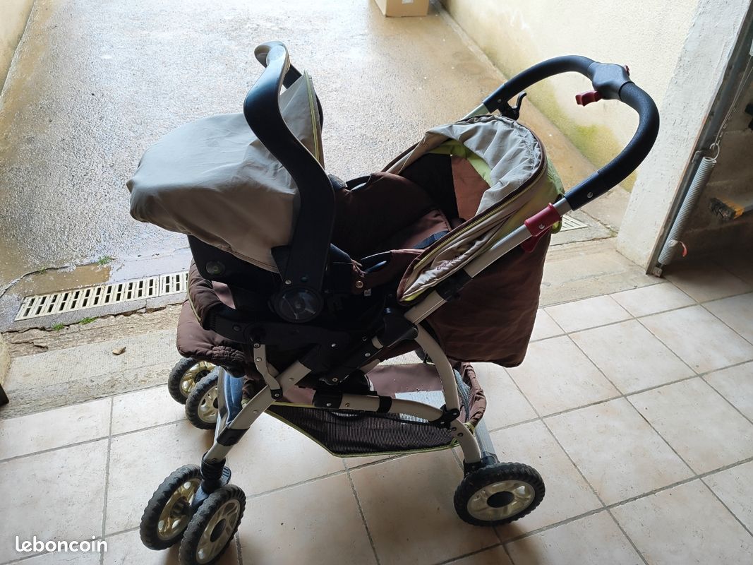 Poussette Bambisol combiné réversible Cosy Équipement bébé