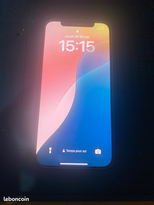IPhone 12 (image 1)