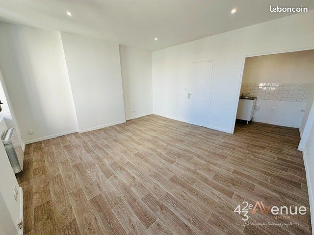 Appartement 1 pièce 27 m² · à Saint-Étienne · 27 m² · 365 €