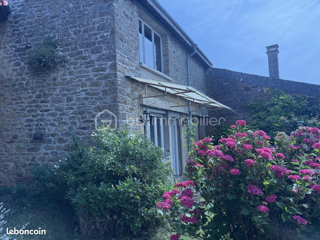 Maison 8 pièces 184 m² · à L'Échelle · 184 m² · 79 000 €