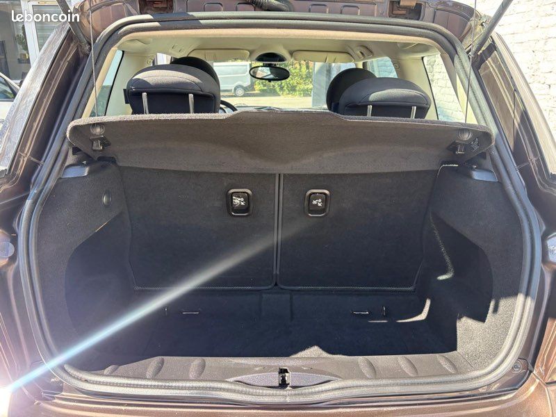 MINI COOPER ONE D 1.6d 90cv PACK LUXE / MOTEUE A CHAÎNE / FEUX AUTO / CLIM / JANTES / ÉDITION LIMITEE (image 10)