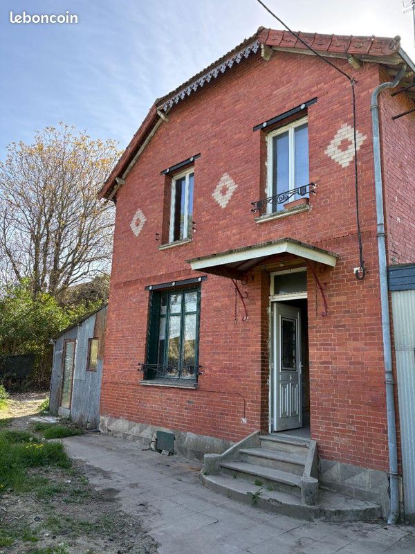 Maison 5 pièces 93 m² · à Levroux · 93 m² · 76 320 €