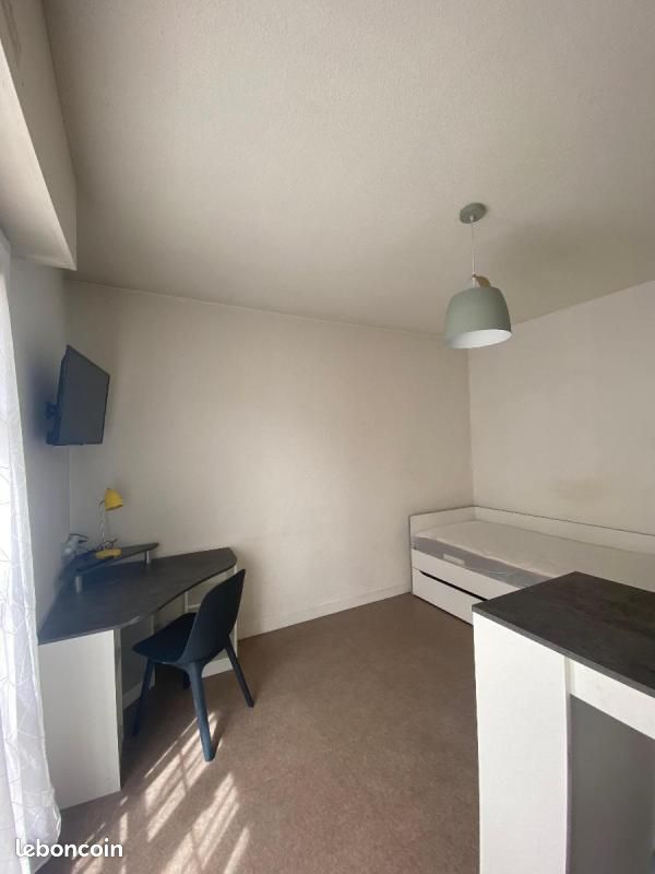 Appartement 2 pièces 22 m² · à Saint-Étienne · 22 m² · 400 €
