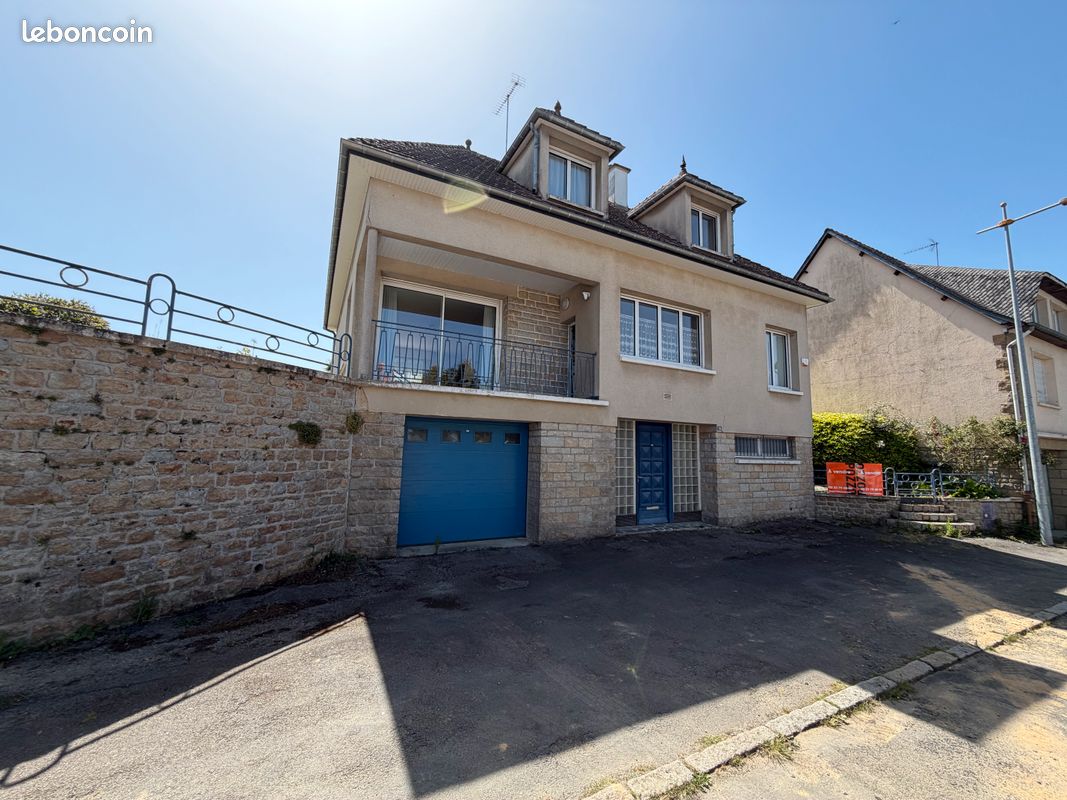 Maison 6 pièces 130 m² · à Val-Couesnon · 130 m² · 175 000 €