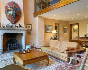 Maison 1 840 000 € - 700 m²