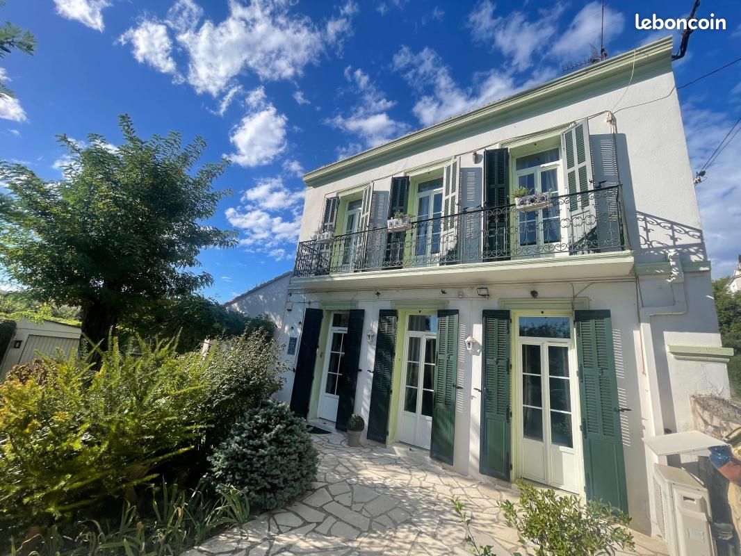 Maison 5 pièces 110 m² · à La Seyne-sur-Mer · 110 m² · 470 000 €