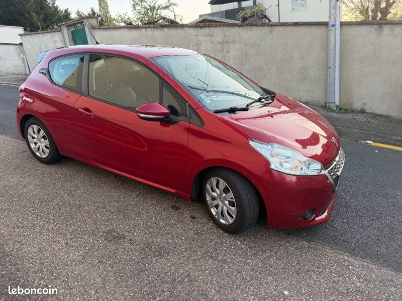 Peugeot 208 1.6 e-hdi 92cv active (image 2)
