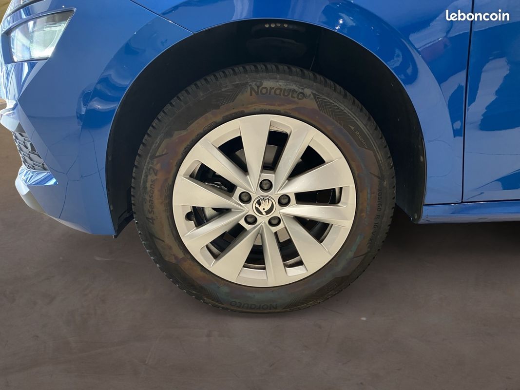 SKODA Kamiq 1.0 TSI Evo 110 ch BVM6 Business (image 9)