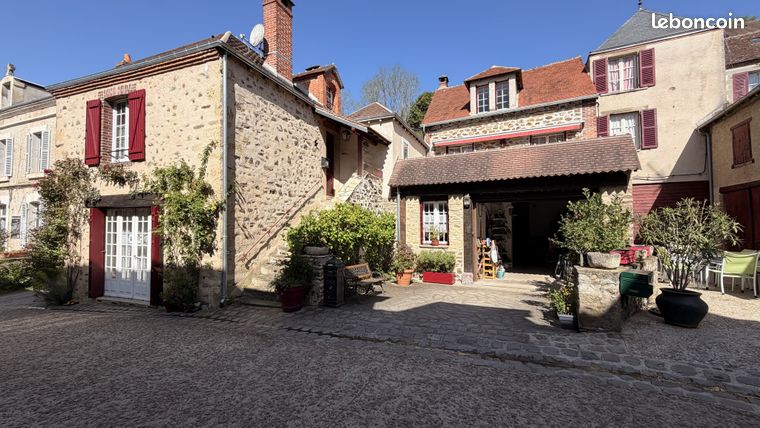 Maison 10 pièces 185 m²