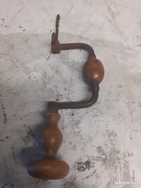 Outils ancien (image 1)