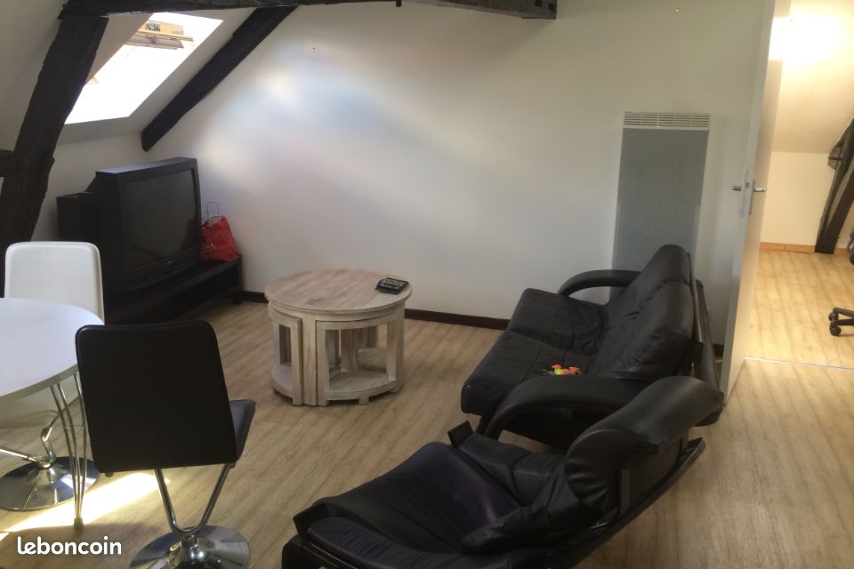 Appartement 2 pièces 79 m² · à Poitiers · 79 m² · 585 €