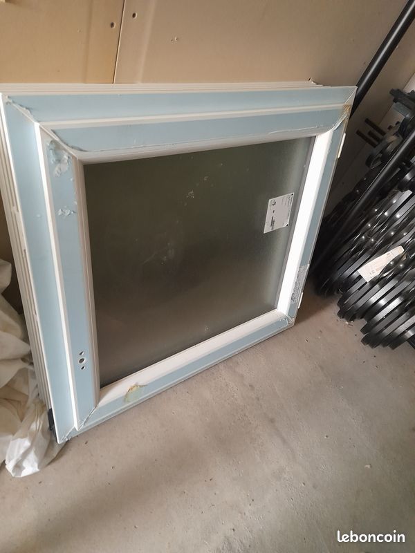 Châssis pvc blanc (image 1)