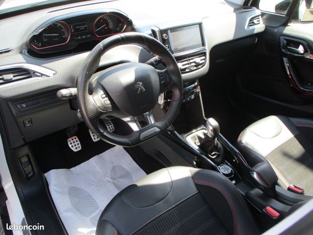 PEUGEOT 2008 1.6 Blue hdi 100 cv GT LINE (image 6)