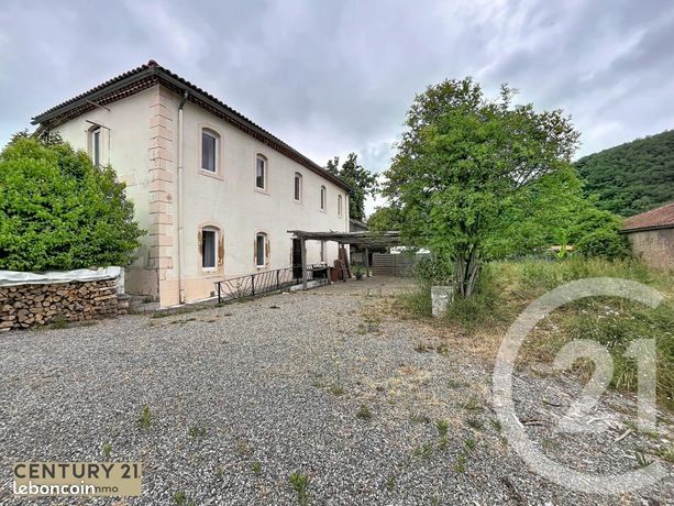 Maison 7 pièces 406 m²