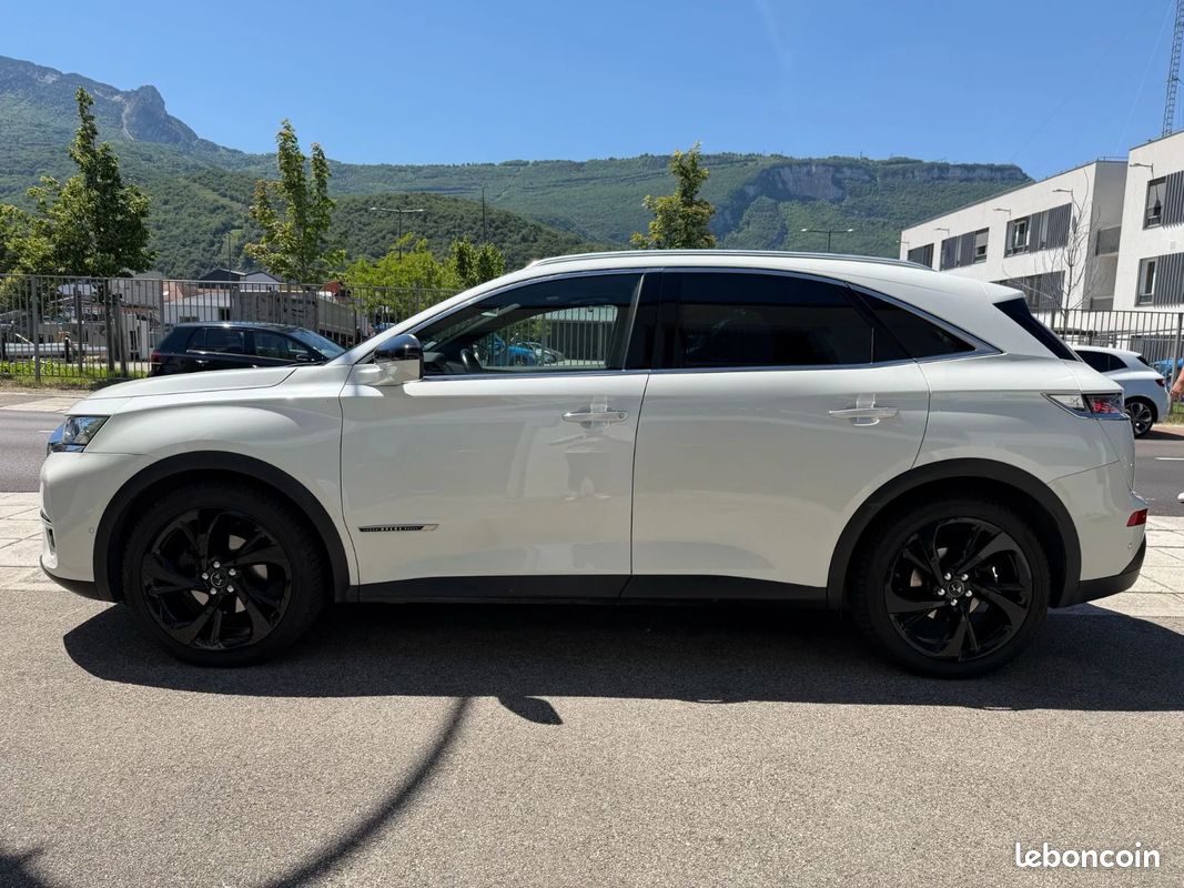 DS DS7 CROSSBACK BlueHDi 180 EAT8 Grand Chic OPERA - SUIVI COMPLET - ATTELAGE - TOIT OUVRANT - CAMERA 360 (image 4)
