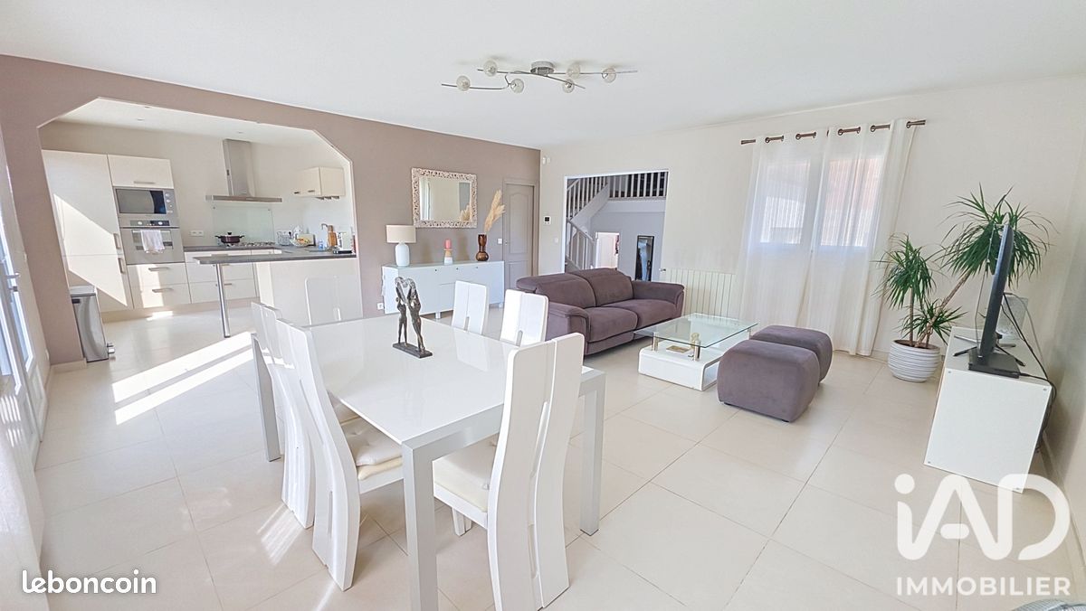 Maison 6 pièces 138 m² · à Pontault-Combault · 138 m² · 440 000 €