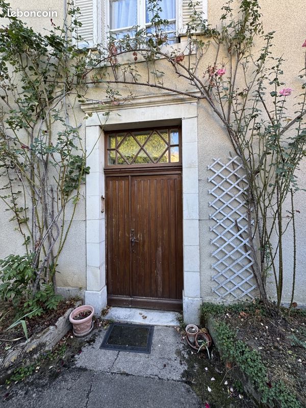 Maison 6 pièces 187 m² · à Montmorillon · 187 m² · 86 500 €