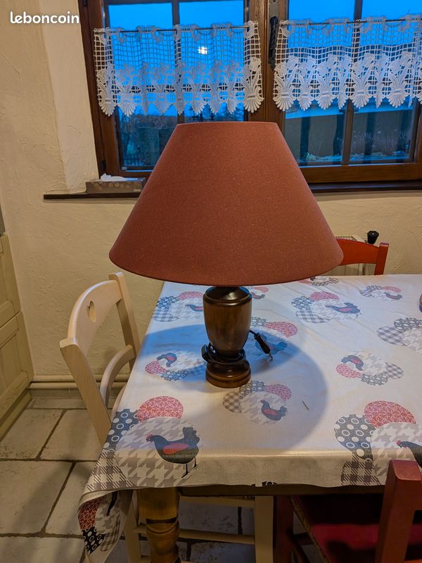 Lampe avec abat jour (image 4)
