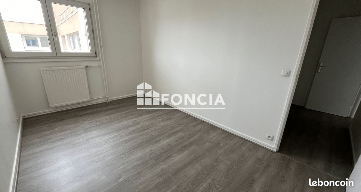 Appartement 2 pièces 53 m² · à Montigny-le-Bretonneux · 53 m² · 857 €