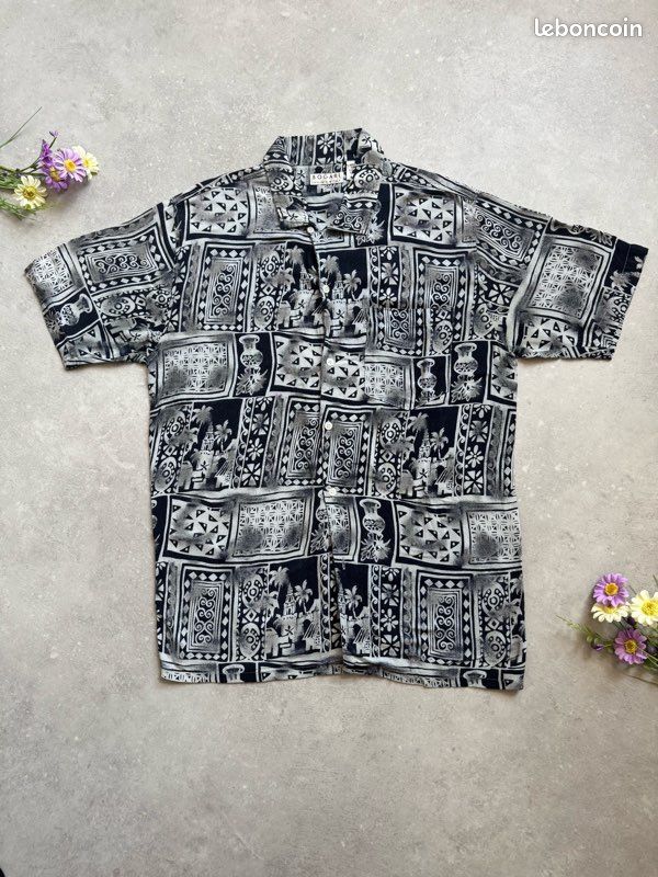 Bogari designed in italy vintage rayon resort shirt black white size L (image 1)