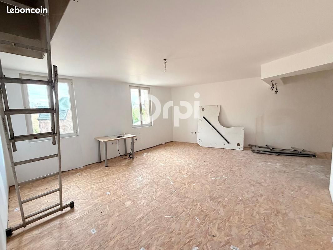 Immeuble 4 pièces 150 m² · à Évin-Malmaison · 150 m² · 157 090 €