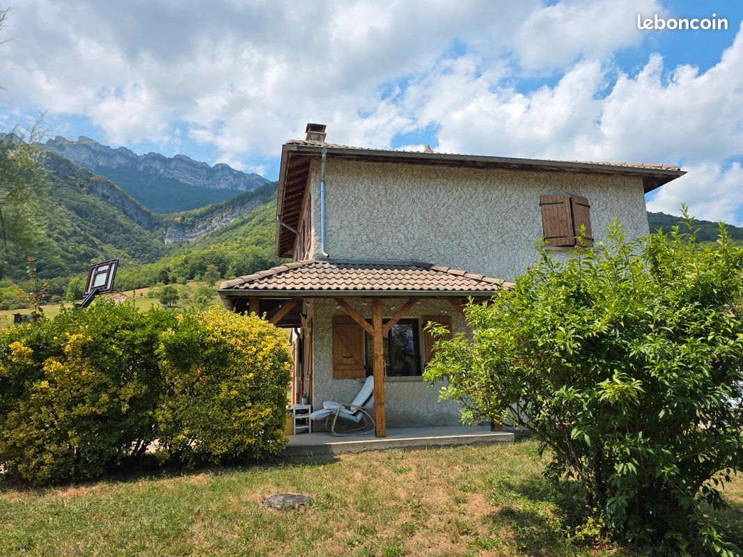 Maison 5 pièces 145 m² · à Barraux · 145 m² · 550 000 €