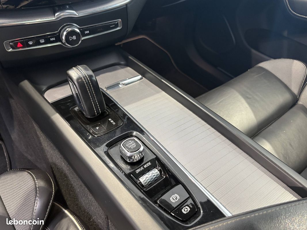 VOLVO XC60 T8 AWD 318 ch + 87 ch Geartronic 8 Polestar Engineered (image 34)
