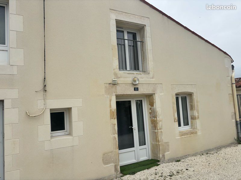 Appartement 1 pièce 30 m² · à Surgères · 30 m² · 540 €/mois