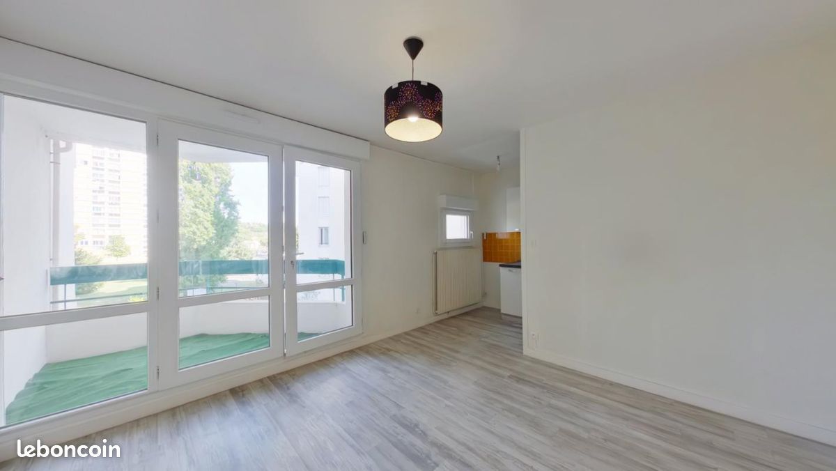 Appartement 1 pièce 27 m² · à Châtellerault · 27 m² · 405 €/mois