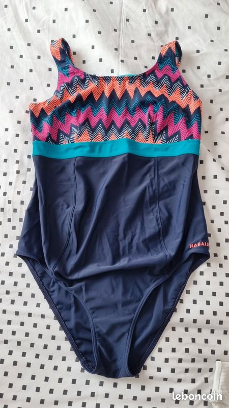 Lot de vêtements de grossesse et allaitement Vêtements