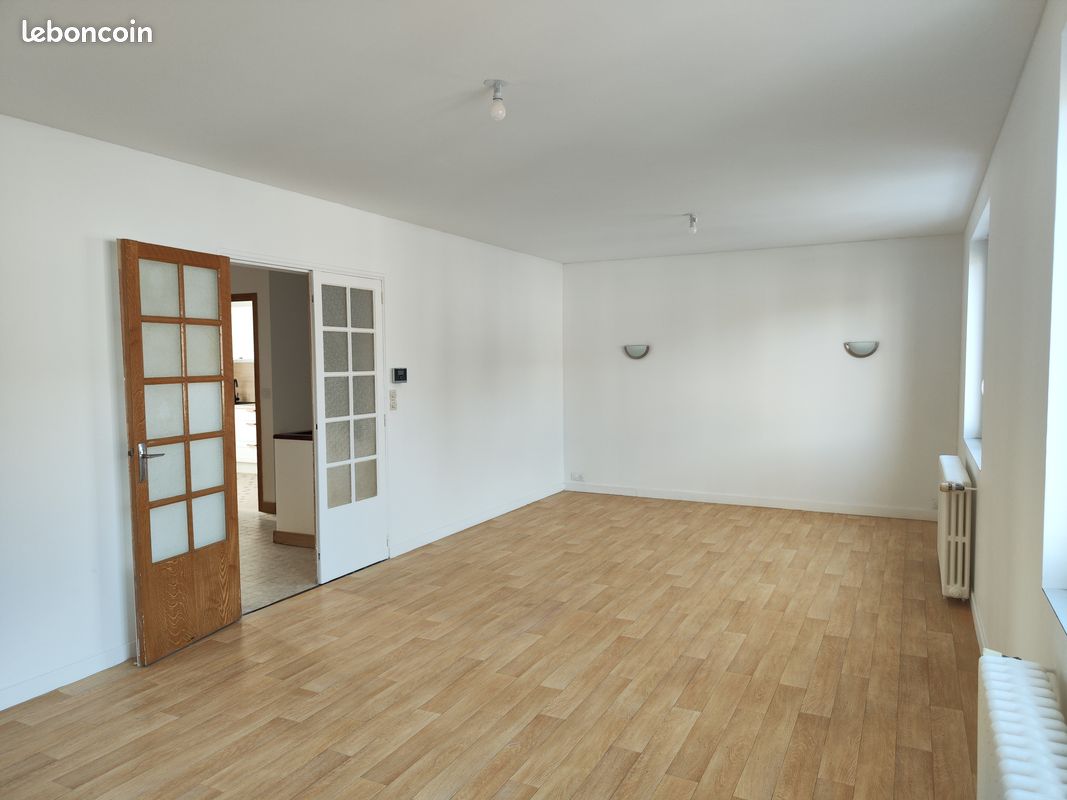 Maison 4 pièces 100 m² · à Angers · 100 m² · 1 395 €
