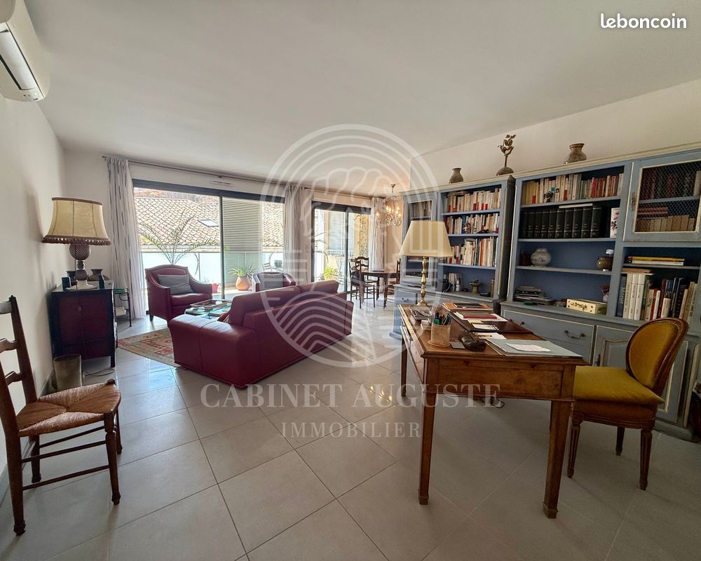 Appartement 3 pièces 90 m² · à Nîmes · 90 m² · 270 000 €